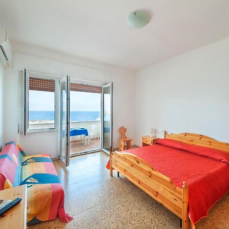 Il Molo Lägenhet Porto Torres Exteriör bild